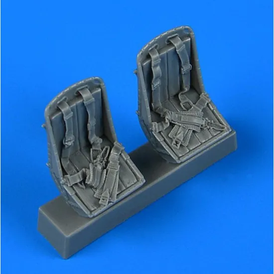 Quickboost Qb49009 1/48 Zlin Z-126 Trener Ii Seats W/ Seatbelts Accessories Kit