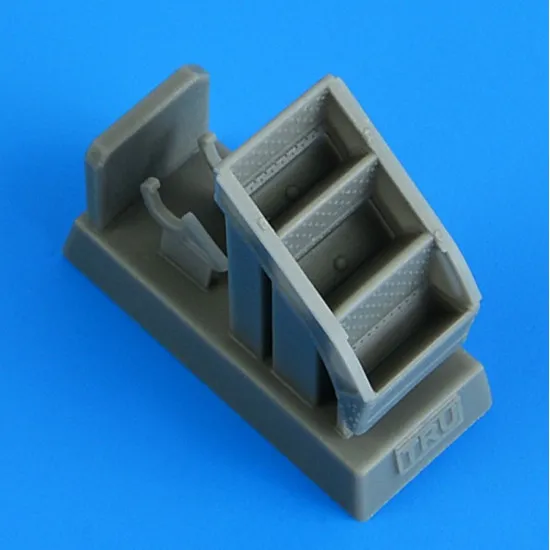 Quickboost Qb49056 1/48 Mil Mi-8mt/Mi-17 Hip Entry Stairs For Trumpeter