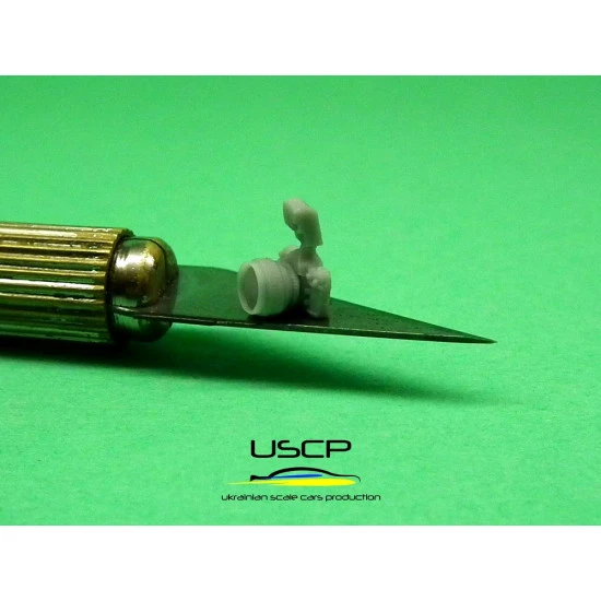 Uscp 24a023 1/24 Camera Canon Ae-1 Resn Kit