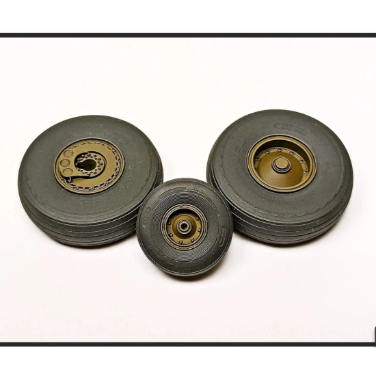 Clear Prop 35002 1/35 Ch 54a Tarhe Wheelset Accessories For Icm Kits