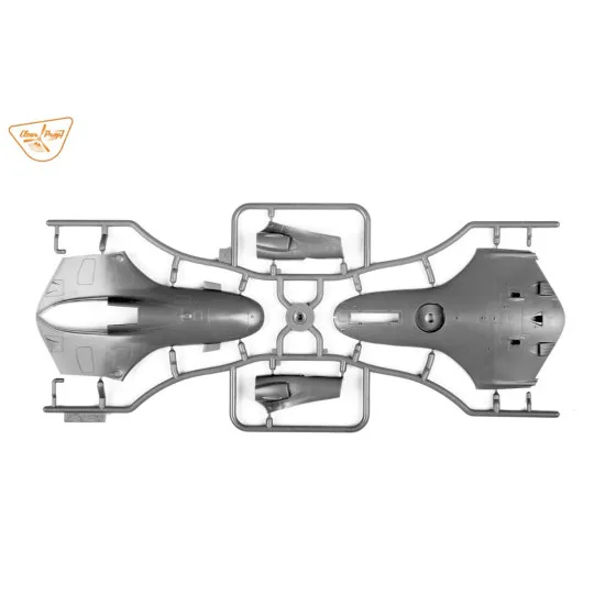 Clear Prop 3502 1/35 Tb.2 Uav In Polish Service Plastic Model Kit