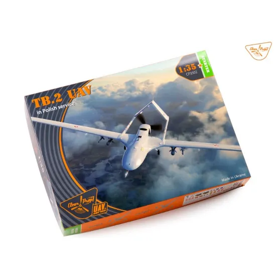 Clear Prop 3502 1/35 Tb.2 Uav In Polish Service Plastic Model Kit