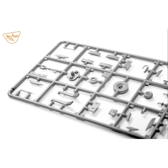 Clear Prop 3503 1/35 Tb.2 Uav Ukrainian Navy Plastic Model Aircraft