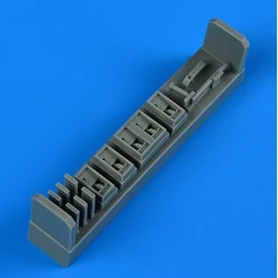 Quickboost 32300 1/32 Ov-10a/D Bronco Steps For Kitty Hawk Accessories Kit