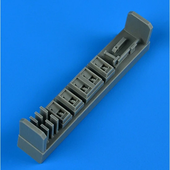 Quickboost 32300 1/32 Ov-10a/D Bronco Steps For Kitty Hawk Accessories Kit