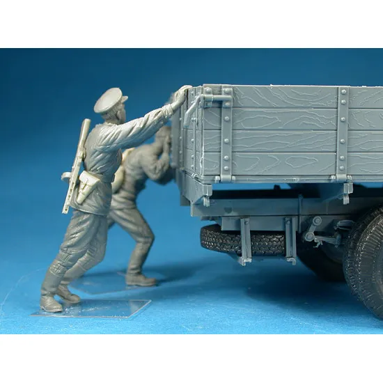 GAZ-AAA Mod. 1943 Cargo truck 1/35 Miniart 35133