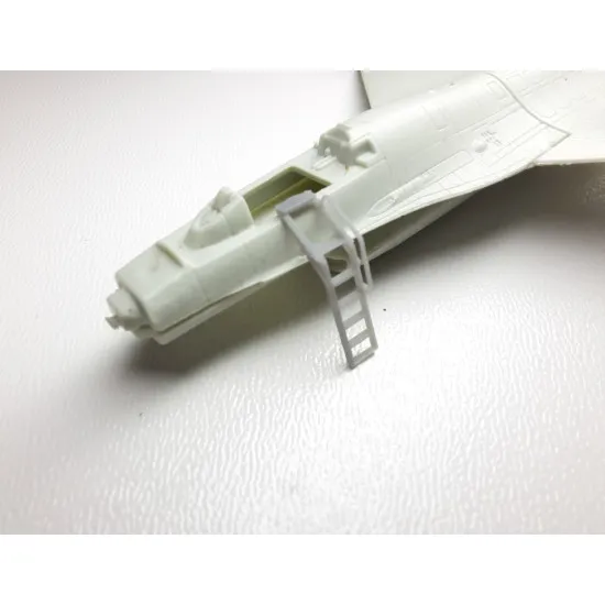 Rise144 Models Rm009 1/144 F-16 Ladder 2x Resin Kit For Revell