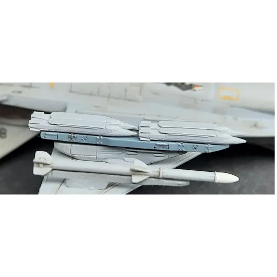 Rise144 Models Rm022 1/144 Bru-61 With Sdb Gbu-39 Resin Kit