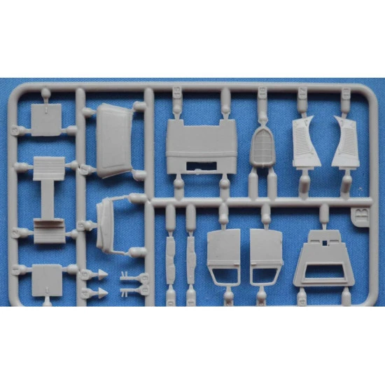 Ace 72585 1/72 German V 8 Model 51 Truck Plastic Model Kit