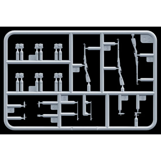 Soviet infantry weapons and equipment 1/35 Miniart 35102