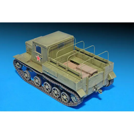Soviet artillery tractor Ya-12, late production 1/35 Miniart 35140