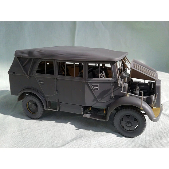 L1500A (Kfz.70) German personnel car 1/35 Miniart 35147