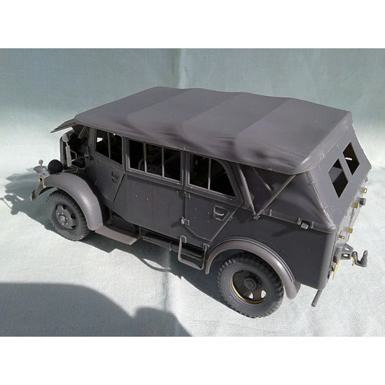 L1500A (Kfz.70) German personnel car 1/35 Miniart 35147