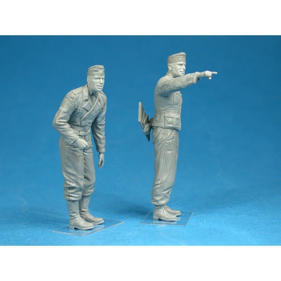 German tank crew 1/35 Miniart 35167