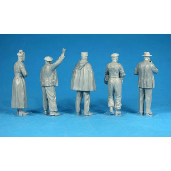 French civilians 1930-40th 1/35 Miniart 38004