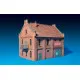 Building with garage 1/72 Miniart 72031