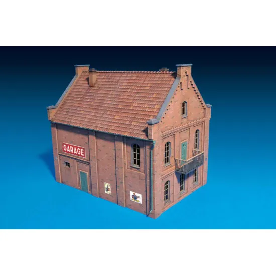 Building with garage 1/72 Miniart 72031