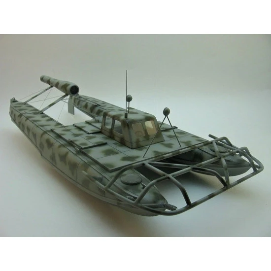 German sprengboot Tornado 1/35 Micro-Mir 35-010