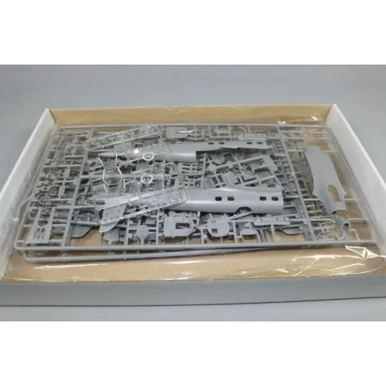 Roden 027 1/72 He-111e German Bomber Wwi Plastic Model Kit