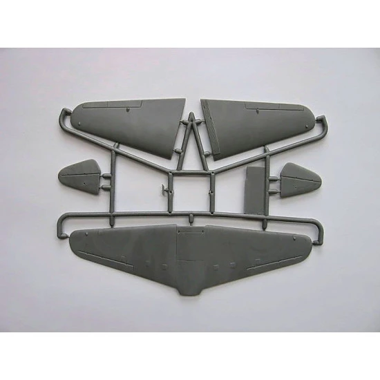 Yakovlev UT-1B Soviet light attack aircraft 1/48 Micro-Mir 48-003