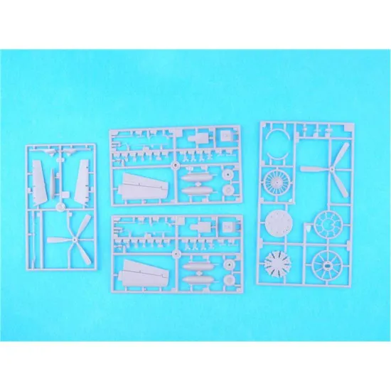 North American T-28C Trojan 1/48 Roden 451 North American T-28C Trojan 1/48 Roden 451