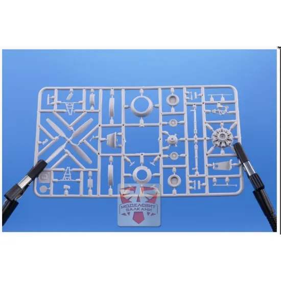 Aa Models 7241 1/72 Ad-5n Skyraider Night Attack Aircraft