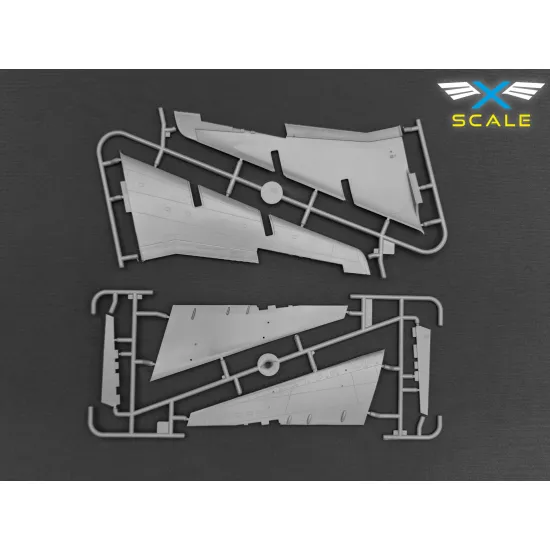 X-scale 144006 1/144 Douglas Ec-24a Electronic Warfare Aircraft Model Kit