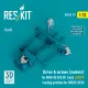 Reskit Rsf32-0079 1/32 Driver And Airmen Modern 3 Pcs Mhu-83 D/E Lift Truck Lower Loading Position For Rsk32-0010