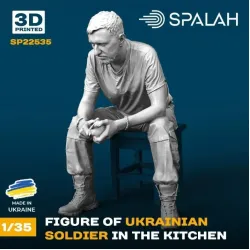 Spalah 22535 1/35 Figure Ukrainian Soldier In The Kitchen