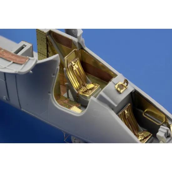 Photoetched set -24V Hind E interior Color, for Zvezda kit 1/72 Eduard SS368