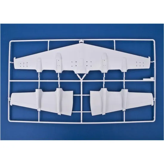 UP-3C Orion W Airboss JMSDF 1/72 Hasegawa 00901