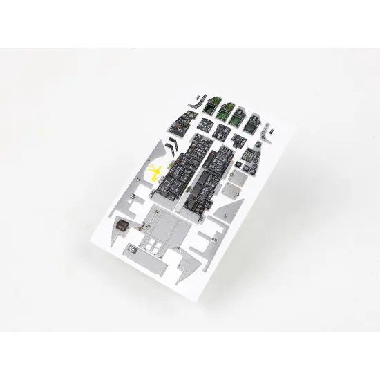 Red Fox Qs-32069 1/32 3d Decal For F-16c Block 40/42 Instrument Panel For Tamiya