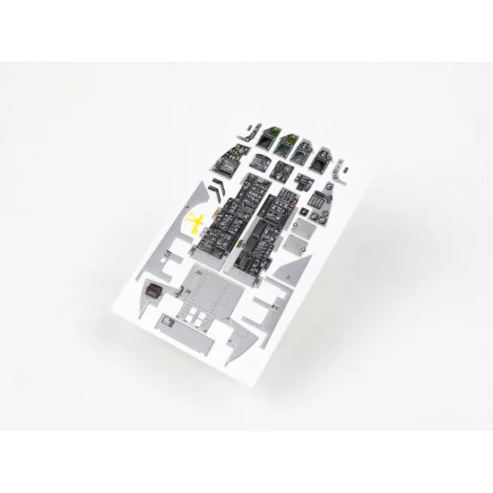 Red Fox Qs-32071 1/32 3d Decal For F-16c Block 50/52 Instrument Panel For Tamiya