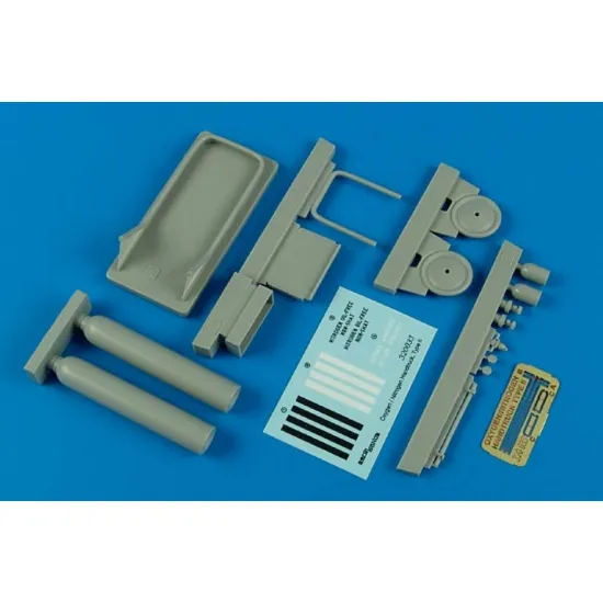 Aerobonus 320033 1/32 Dummy Resin Oxygen/Nitrogen Handtruck Type Ii