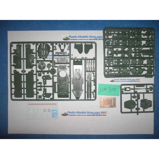 BT-7 Soviet Light Tank M.1935 Red Army WWII 1/72 UM 310