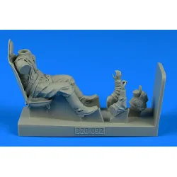 Aerobonus 320092 1/32 Soviet Wwii Pilot For Mig-3 With Seat Resin Kit