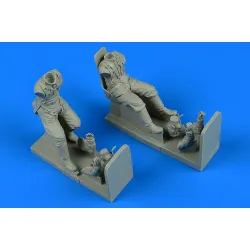 Aerobonus 320093 1/32 Soviet Wwii Pilot And Gunner For Il-2m3 Sturmovik Wit Seat