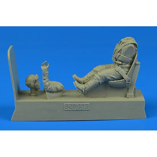 Aerobonus 320115 1/32 German Luftwaffe Pilot For Bf 109 With Seat For Eduard/Hasegawa