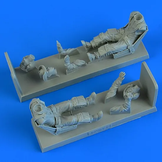 Aerobonus 320133 1/32 U.s.a.f. Pilot And Instructor With Seats For T-28b Trojan, Vietnam War