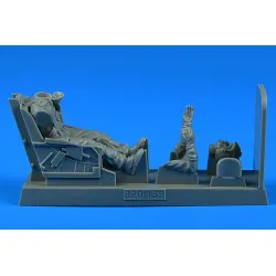 Aerobonus 320139 1/32 U.s.a.f. Fighter Pilot With Ej. Seat For F-86 Sabre Resin