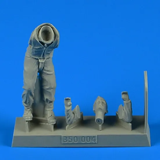 Aerobonus 350004 1/35 Kriegsmarine Wwii Sailor For German Schnellboats, German Human Torpedoes, German Midget And Coastal Submarines