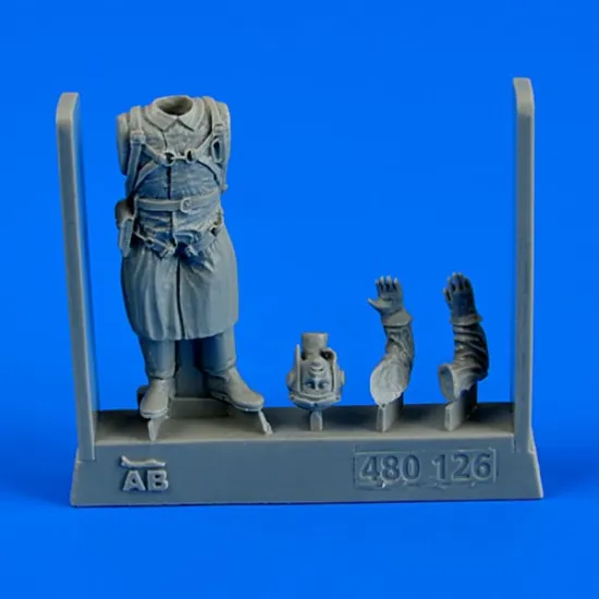 Aerobonus 480126 1/48 Russian Pilot Wwii Resin Kit