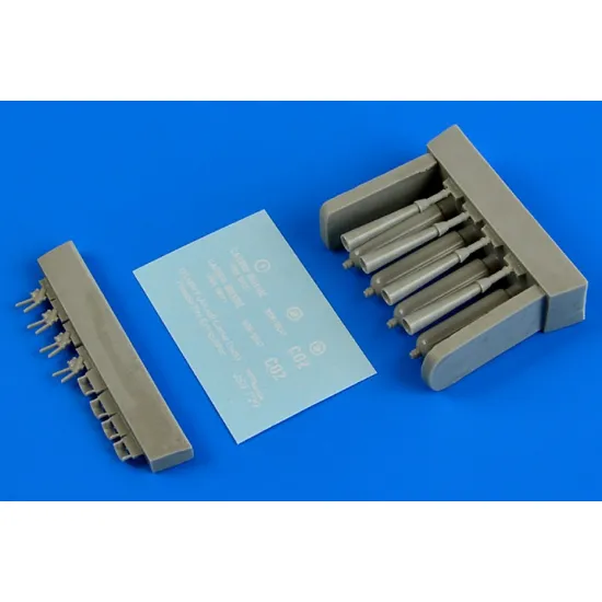 Aerobonus 480129 1/48 Us Navy Portable Fire Extinguishers Resin Kit