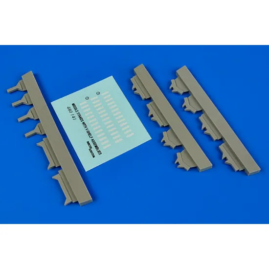 Aerobonus 480141 1/48 Usaf Missile Maintenance Stands With V-shelf Assemblies