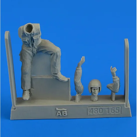 Aerobonus 480165 1/48 Warsaw Pact Aircraft Mechanic - Part 1