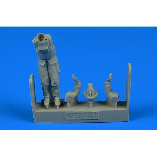 Aerobonus 480171 1/48 Modern British Army Commander For Bae Warrior