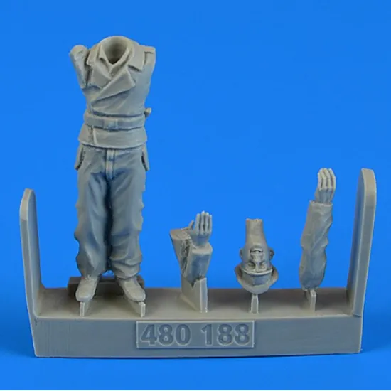 Aerobonus 480188 1/48 German Wwii Tank Crew Commander Resin Kit