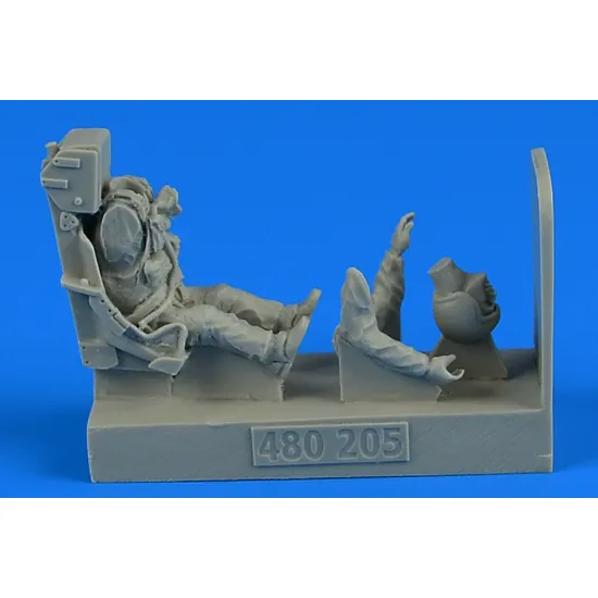 Aerobonus 480205 1/48 Usaf Fighter Pilot With Ejection Seat For F-80 Shooting Star