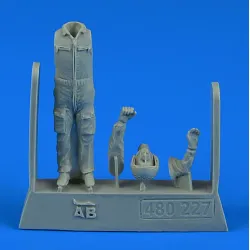 Aerobonus 480227 1/48 Czech Air Force Pilot For L-39/L-59/L-159 Resin Kit