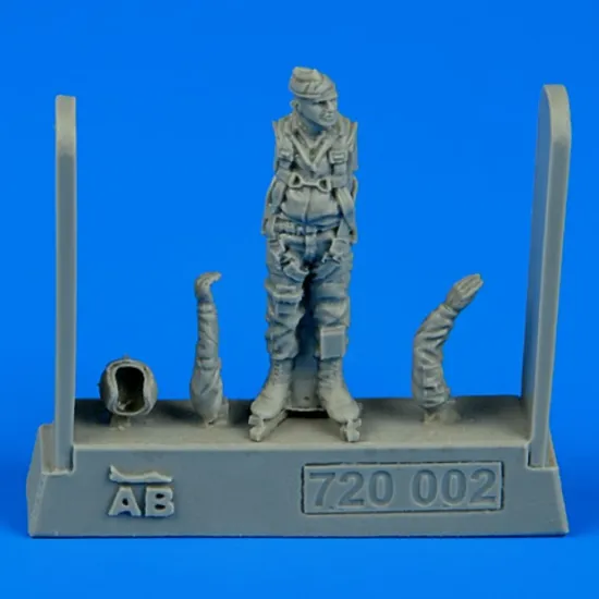 Aerobonus 720002 1/72 U.s.a.f. Fighter Pilot Vietnam War 1960 - 1975 Resin Kit